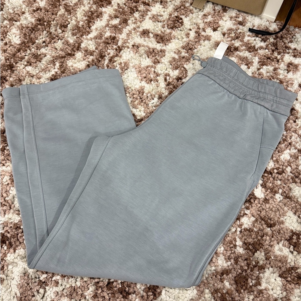 Lululemon softstreme pants